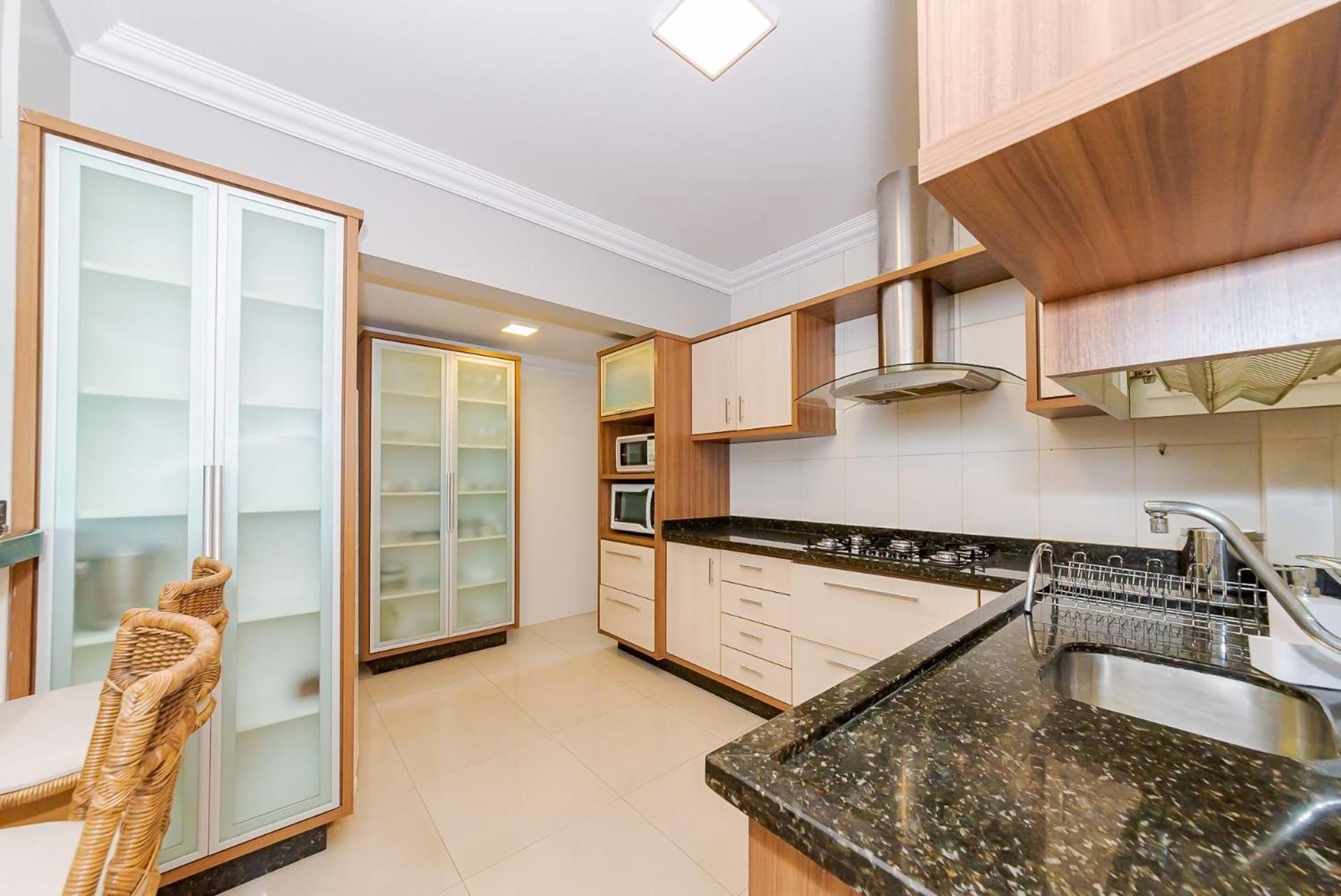Apto Amplo 1Suite Mais 2Quartos - Quadra Mar 50M Da Praia - Somente Familiares Balneário Camboriú Esterno foto